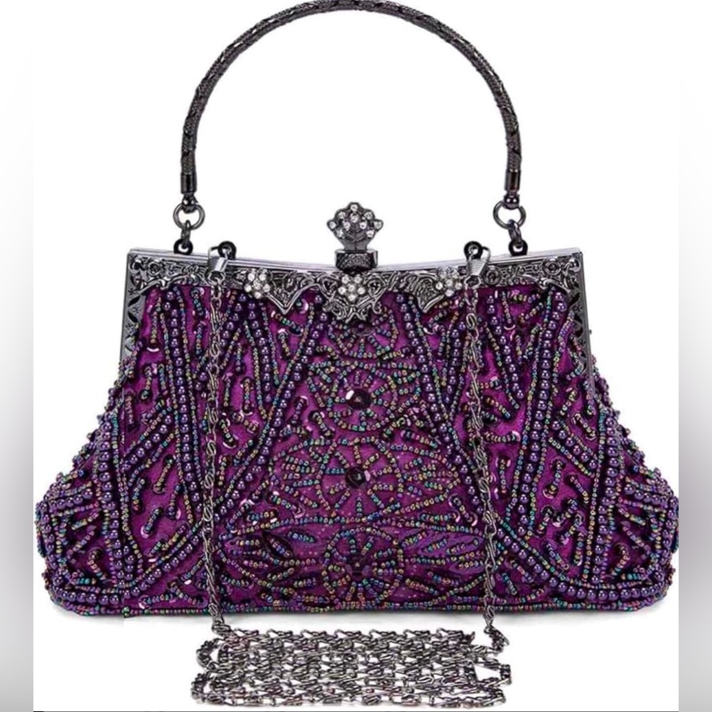 NWT- GORGEOUS Vintage Inspired Snap Jaw Beaded Evening Bag